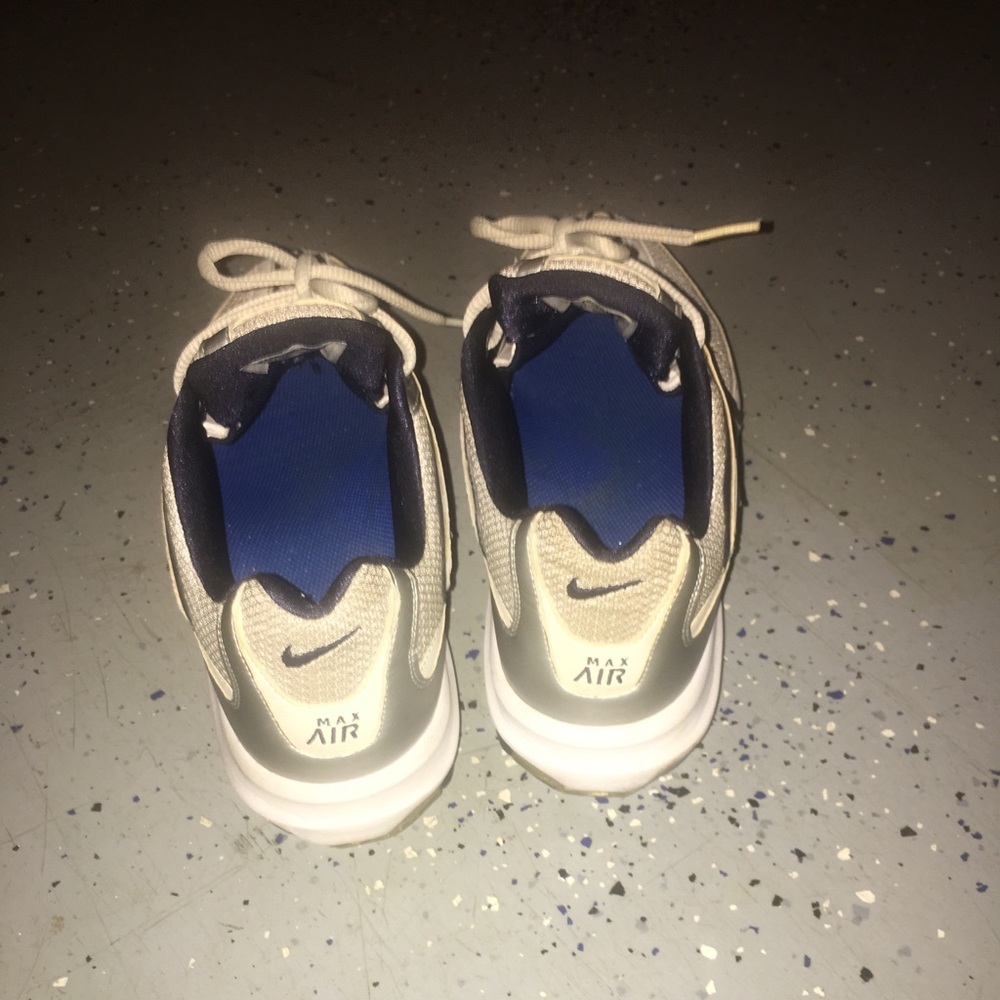 Nike Max Air Size 8 Excellent condition